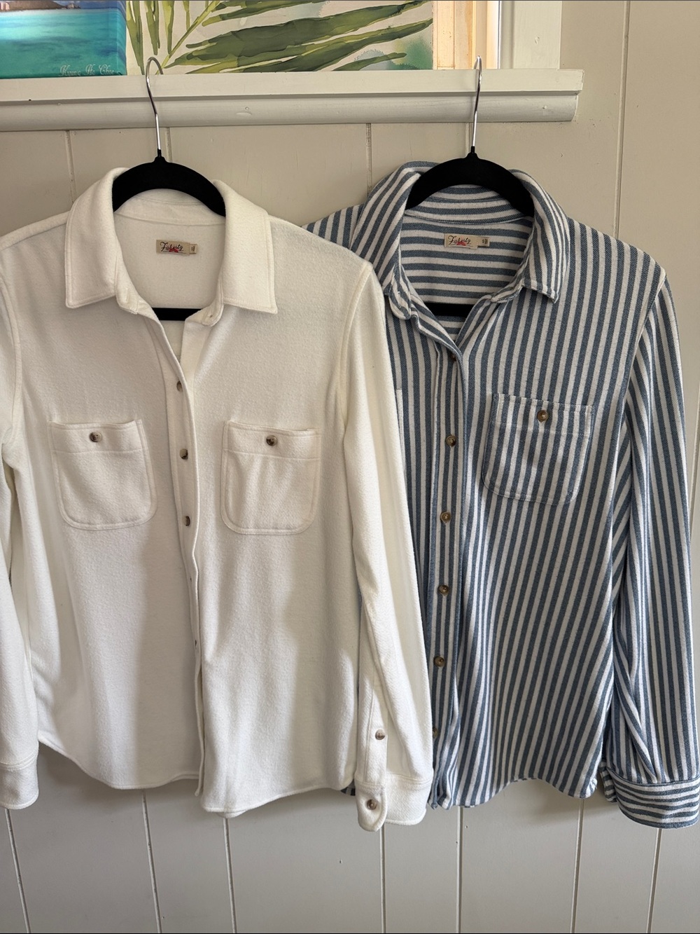 Faherty Bundle of 2 Long Sleeve Button Up Shirts White & White/Blue Stripe Small